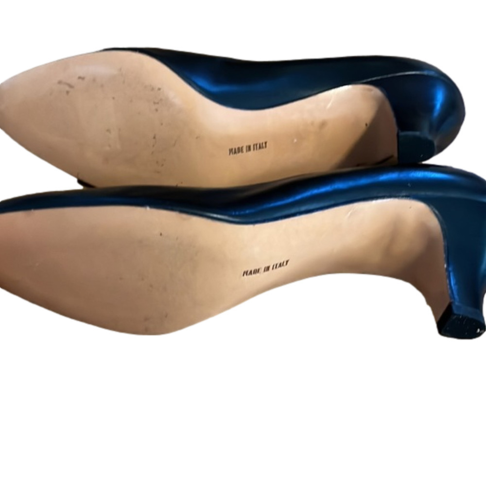 Salvatore Ferragamo black Italian leather heels - Picture 7 of 9